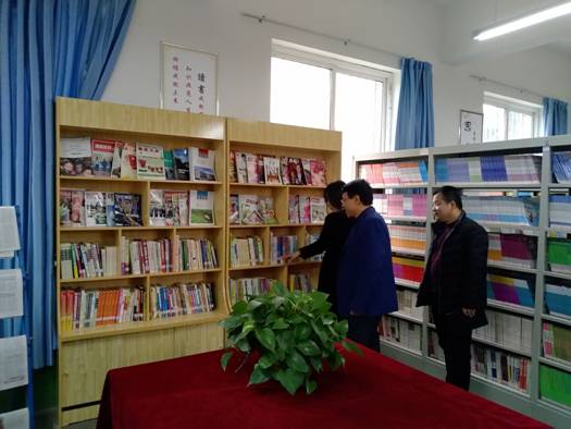 2018-11-14 betway88西汉姆联去东党初级中学扶贫收条IMG_20181114_120424