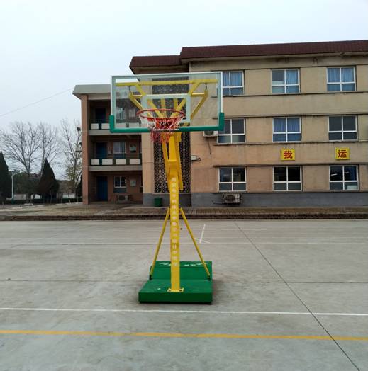 2018-11-14 betway88西汉姆联去东党初级中学扶贫收条IMG_20181114_125817